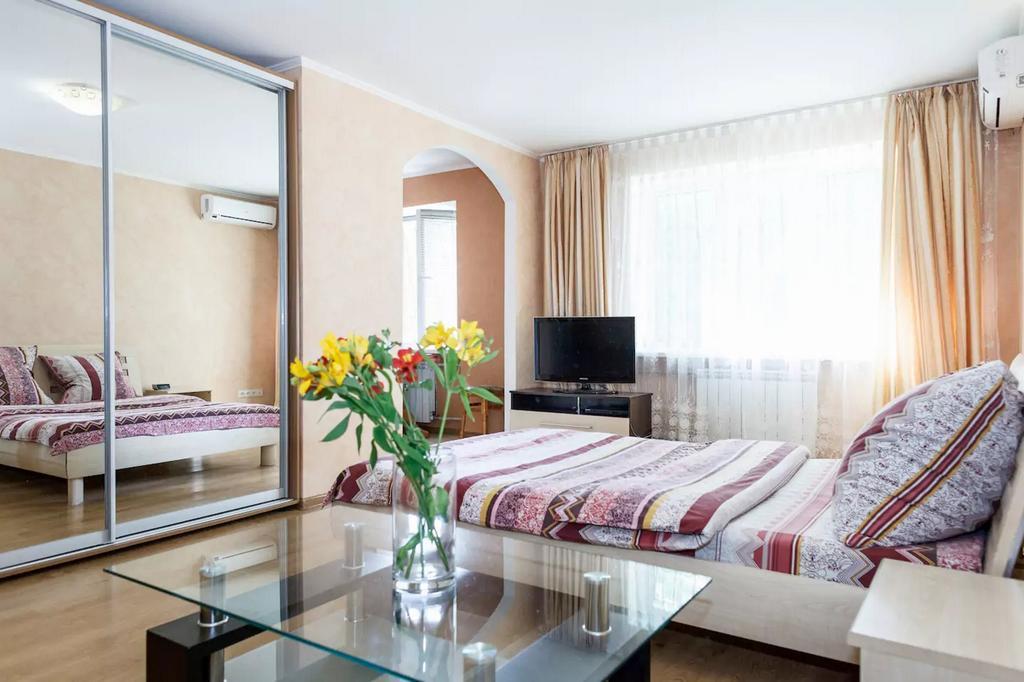 Apartment In Zaporozhye. Antica Zaporizhia Zewnętrze zdjęcie
